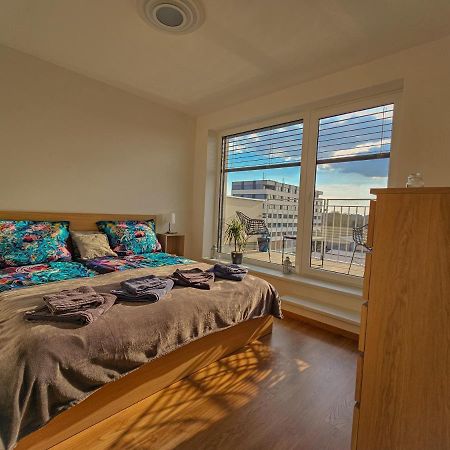 شقة Hradec Králové  في Modern Flat With Large Terrace المظهر الخارجي الصورة