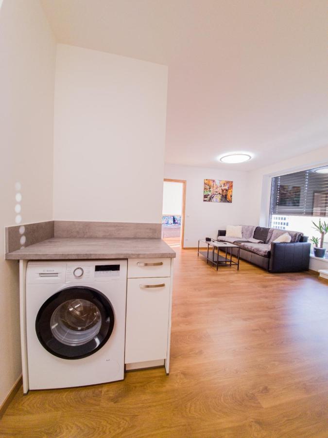 شقة Hradec Králové  في Modern Flat With Large Terrace المظهر الخارجي الصورة