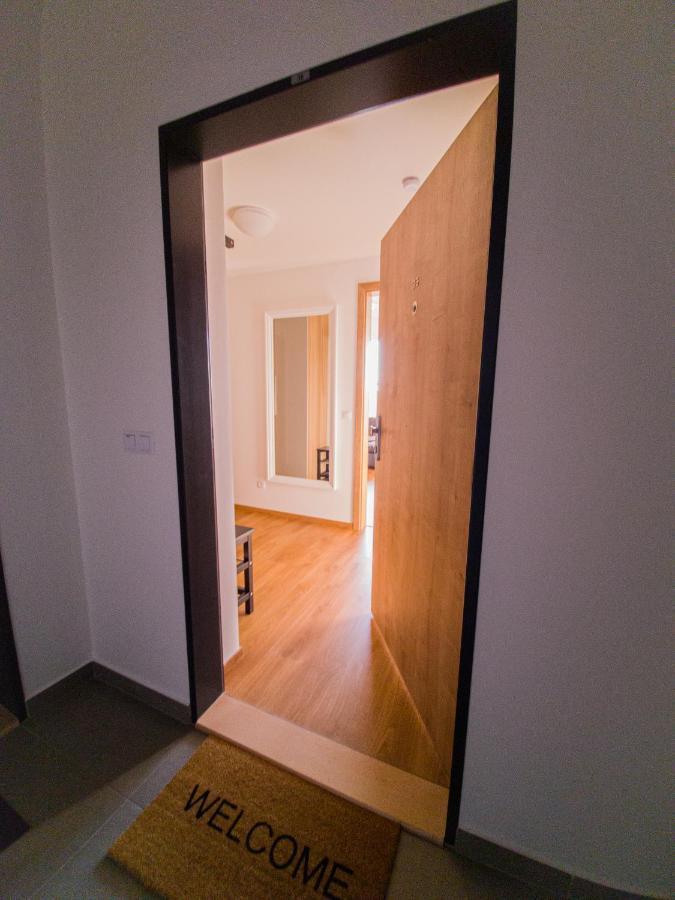 شقة Hradec Králové  في Modern Flat With Large Terrace المظهر الخارجي الصورة